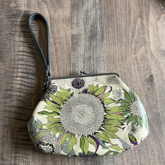Patricia Nash Bags Patricia Nash Kiss Lock Clutch In Euc Poshmark